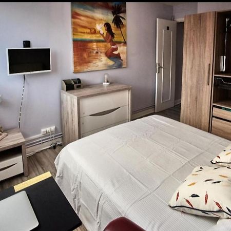 Chambre à louer dans un appartement proche du centre-ville Nevers Extérieur photo