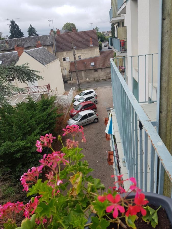 Chambre à louer dans un appartement proche du centre-ville Nevers Extérieur photo