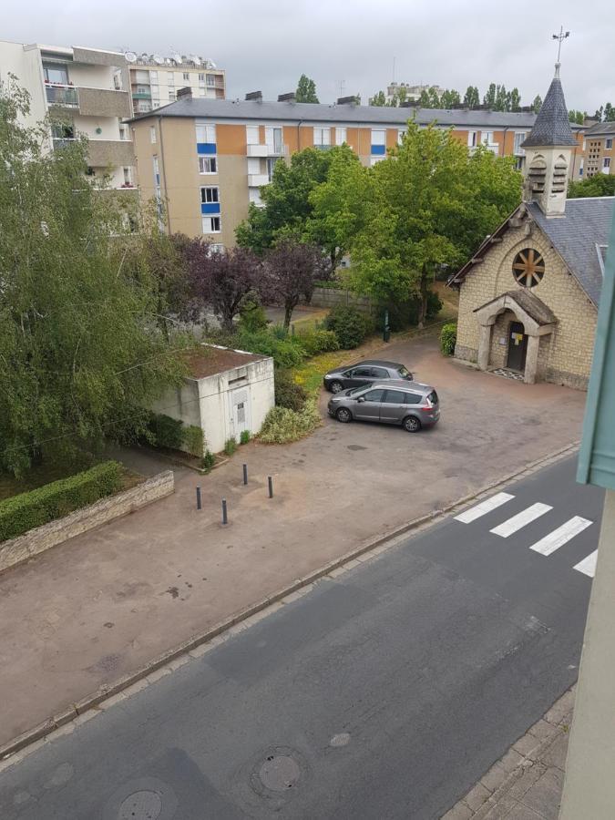 Chambre à louer dans un appartement proche du centre-ville Nevers Extérieur photo