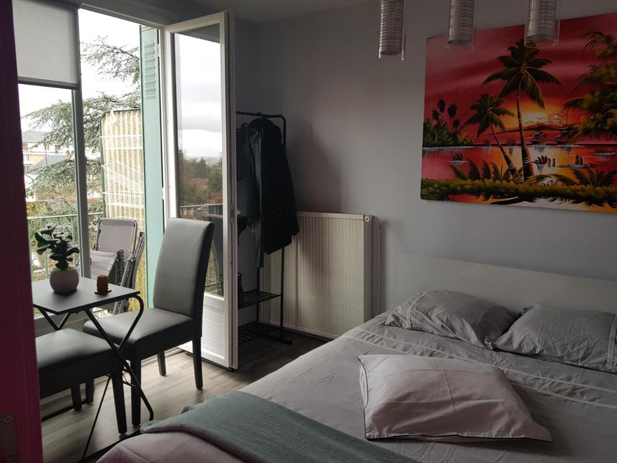 Chambre à louer dans un appartement proche du centre-ville Nevers Extérieur photo