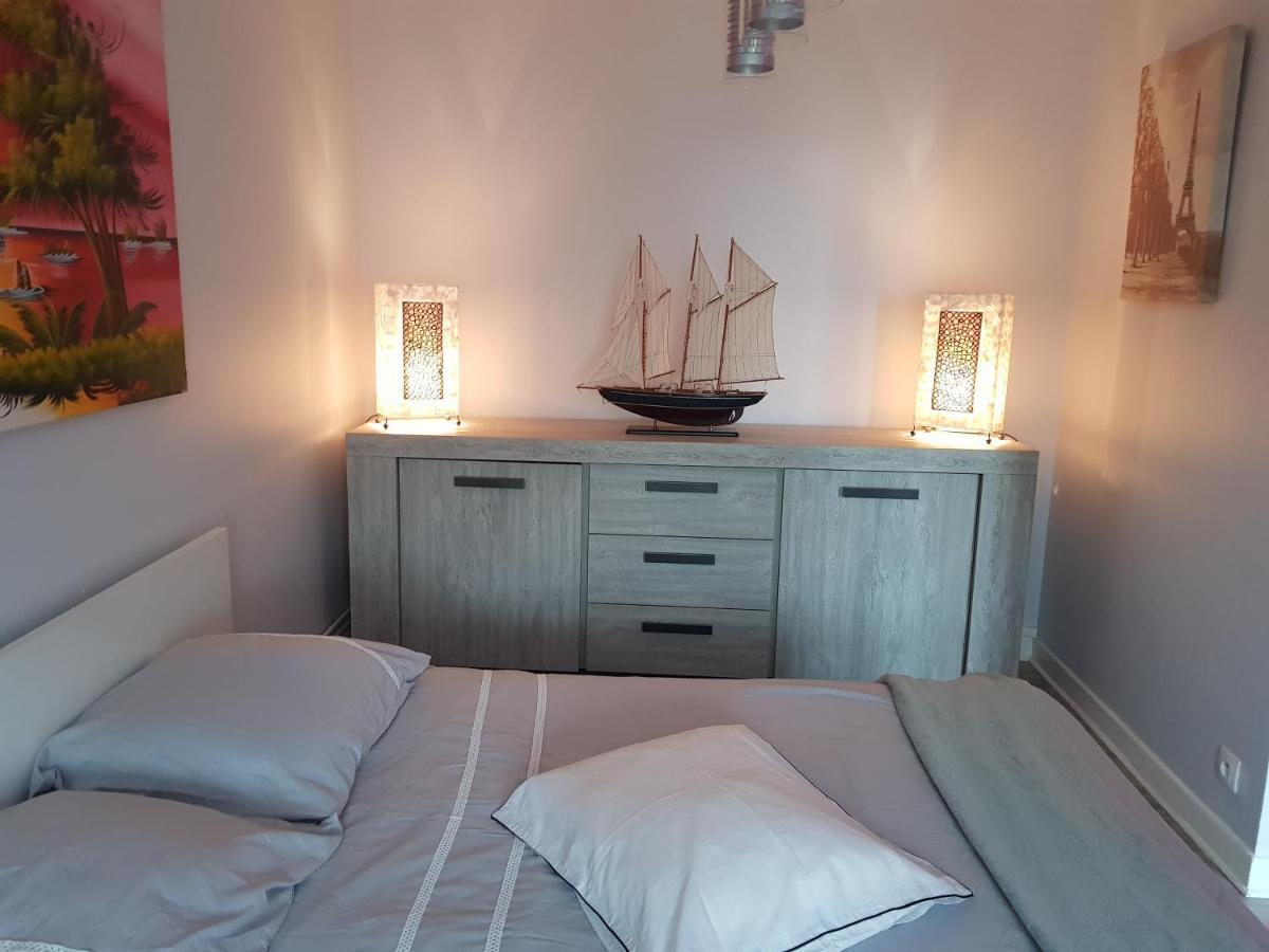 Chambre à louer dans un appartement proche du centre-ville Nevers Extérieur photo