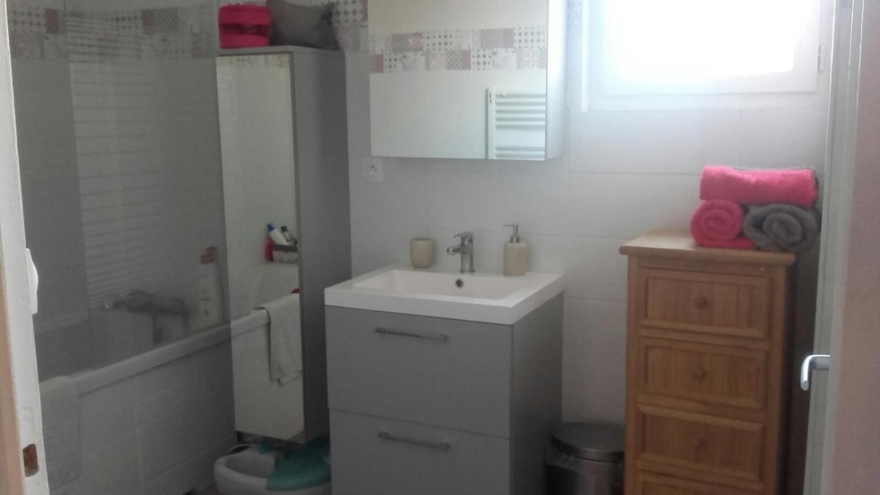 Chambre à louer dans un appartement proche du centre-ville Nevers Extérieur photo
