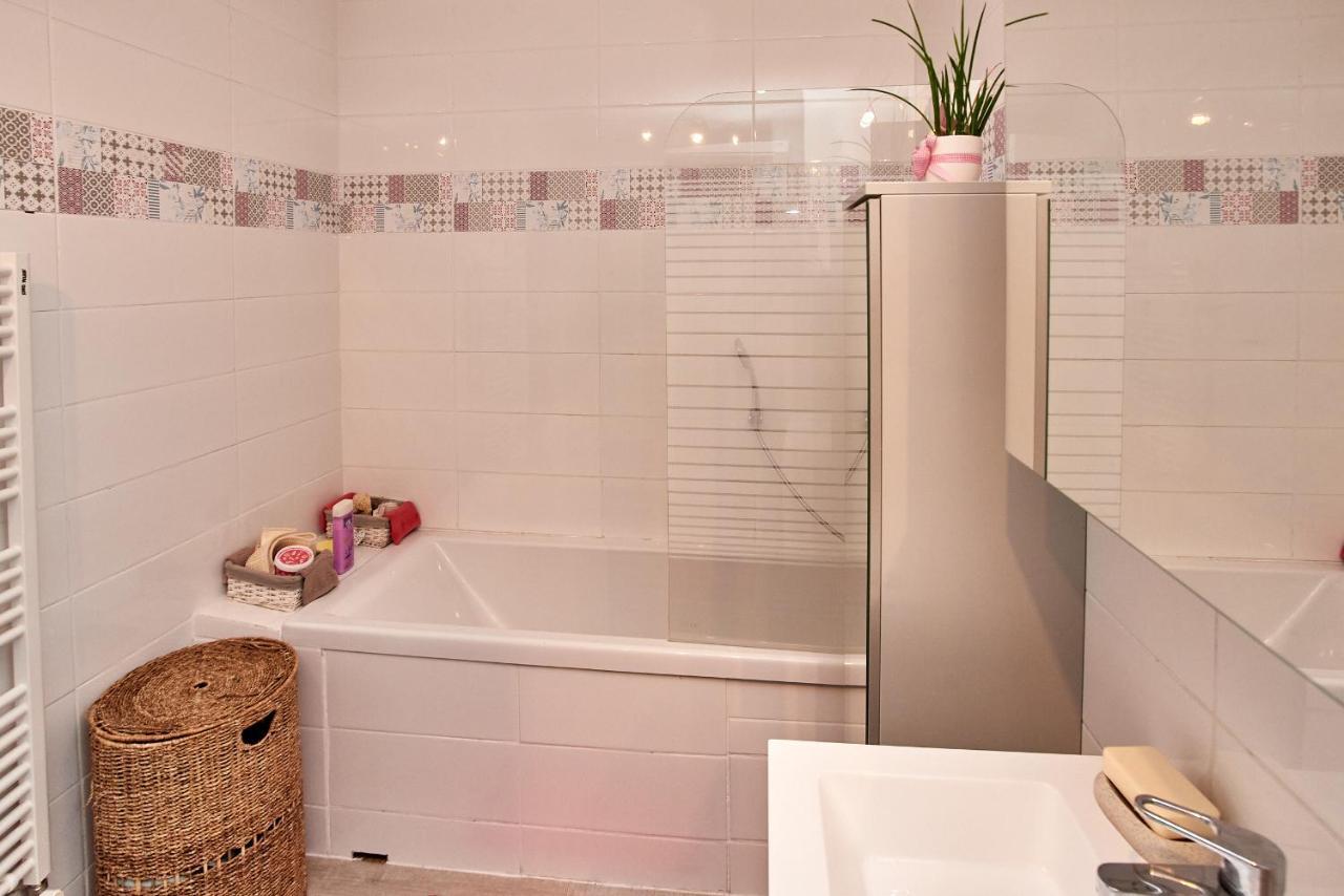 Chambre à louer dans un appartement proche du centre-ville Nevers Extérieur photo