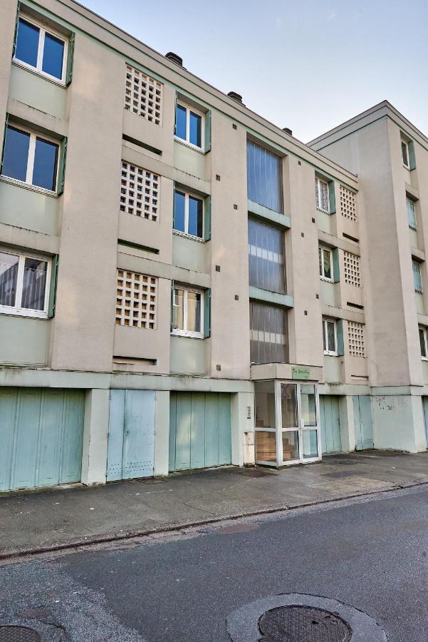 Chambre à louer dans un appartement proche du centre-ville Nevers Extérieur photo