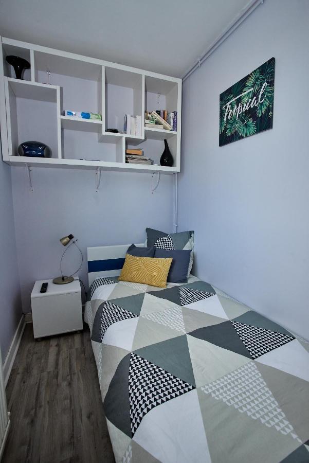 Chambre à louer dans un appartement proche du centre-ville Nevers Extérieur photo