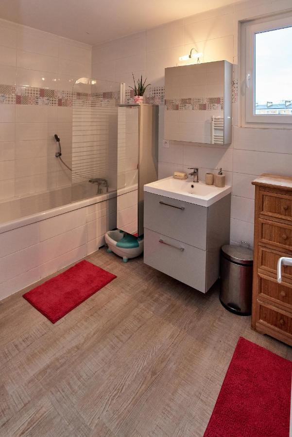 Chambre à louer dans un appartement proche du centre-ville Nevers Extérieur photo